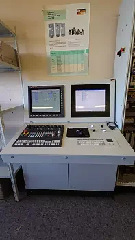 Dual monitor